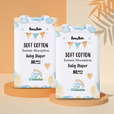 Grad der freies Beispielbaby-Windel-A ziehen die Wegwerf Baby-Hosen hoch