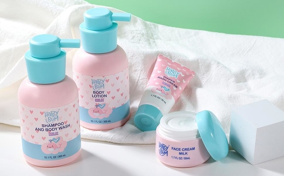 Leichtes und Nurishing-Bestandteil-befeuchtendes Baby-Bad-Geschenk stellt Erdbeere ein