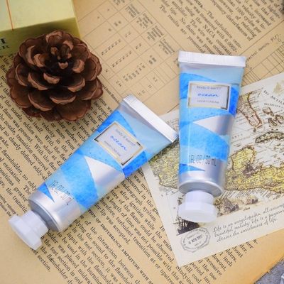 Nicht schmierige Formel absorbiert schnell Skincare-Körper, den Lotion verjüngte